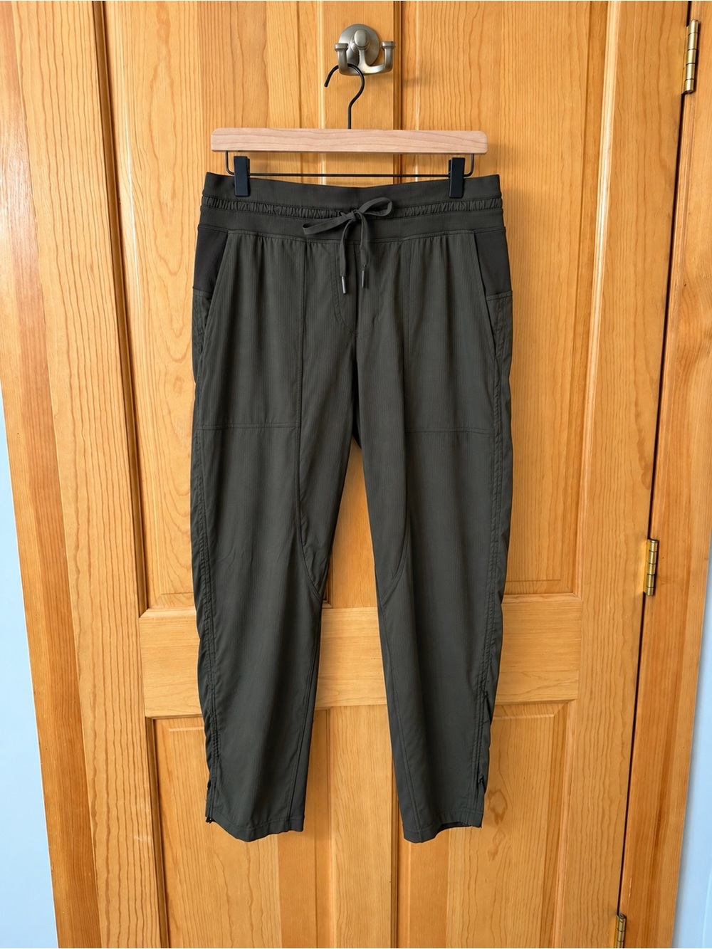 Lululemon Dance Studio Crop 25” Dark Olive Size 10